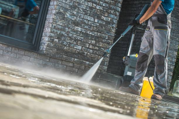 Best Animal Enclosure Cleaning  in Burleson, TX